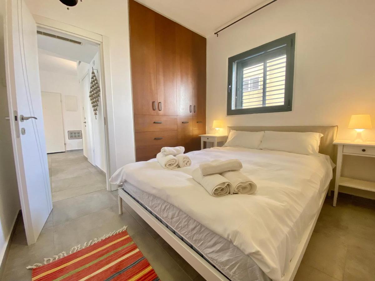 Lapin 9 - By Beach Apartments Tlv Tel Aviv Buitenkant foto